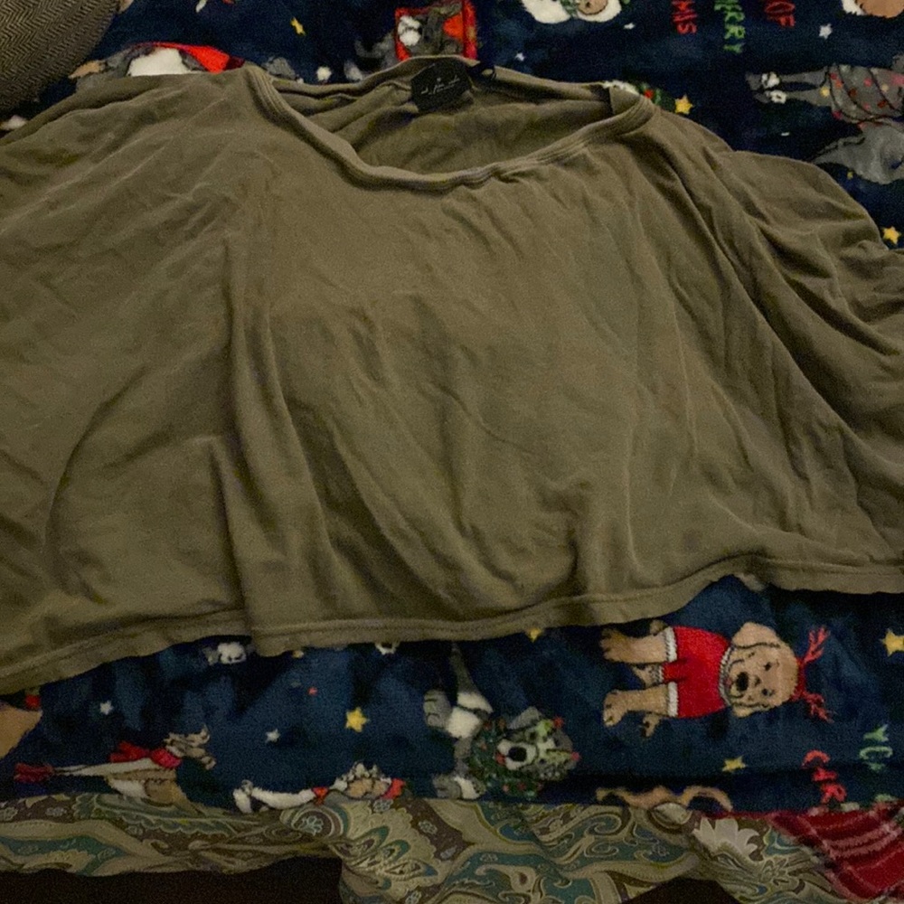 Urban Outfitters Cropped Long Sleeve Top!